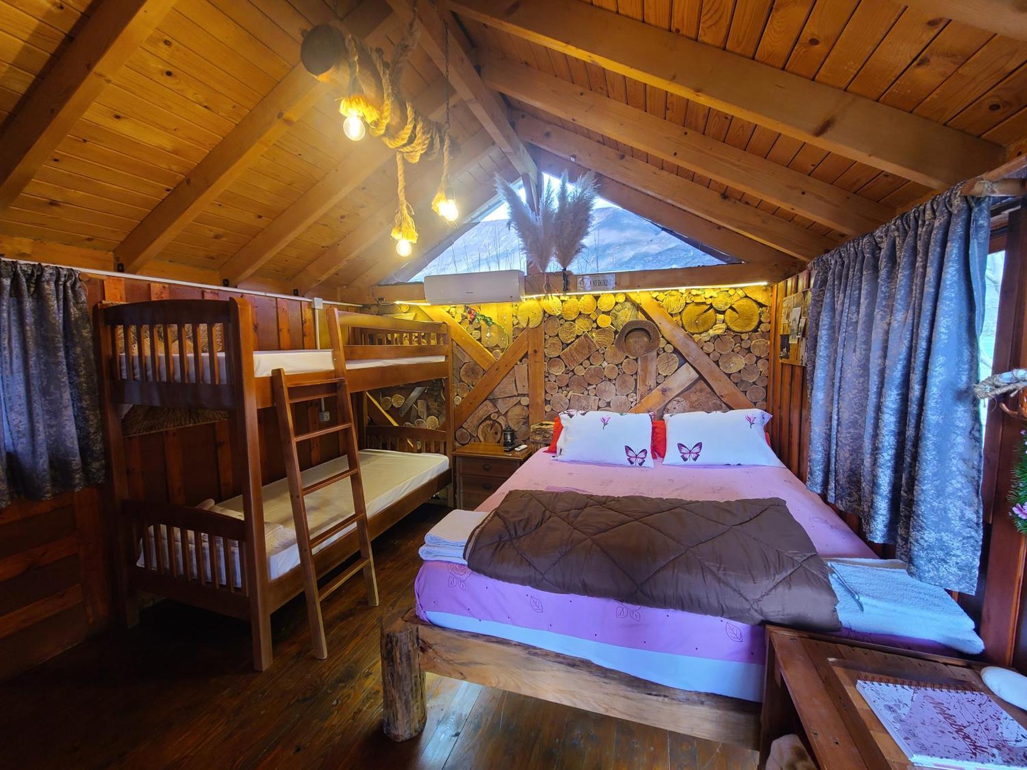 Отель Life On The Farm Nepravishte Экстерьер фото